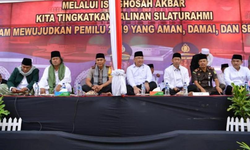 Mendes hadiri Istighasah bersama Gus Muwafiq dan warga Lebong