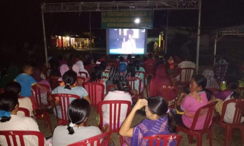 Suasana nobar bersama warga Desa Talang Alai, Seluma