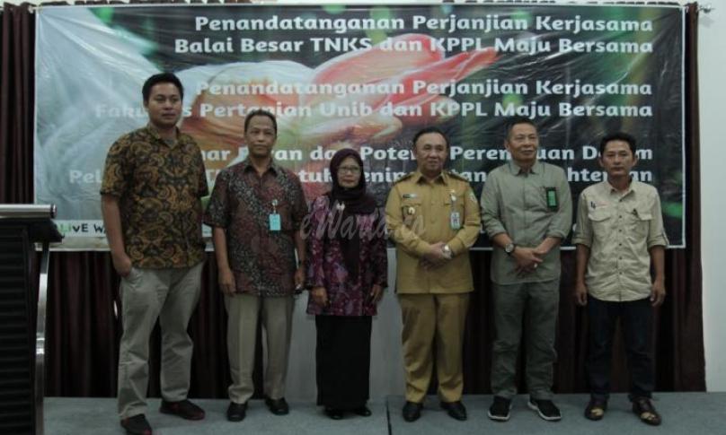 Penandatanganan perjanjian kerjasama Balai Besar TNKS dan KPPL Maju Bersama