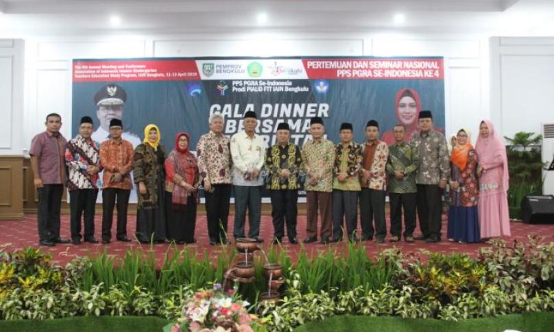 Sesi berfoto bersama