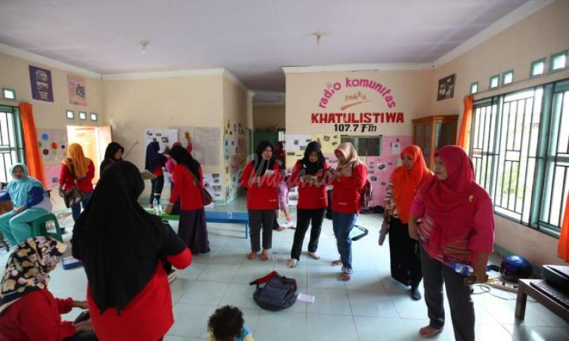 Aktivitas di Akademia Paradigta, Dusun Kampung Baru, Desa Sungai Ambangah, Sungai Raya, Kubu Raya,  Kalimantan Barat, Kamis (25/4/ 2019). Foto: Nugrah/Kemendes PDTT