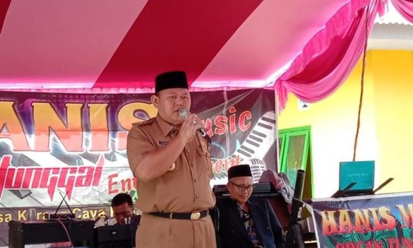 Kepala DPMD Bengkulu Selatan, Siswanto saat memberikan sambutan dalam acara lomba Desa