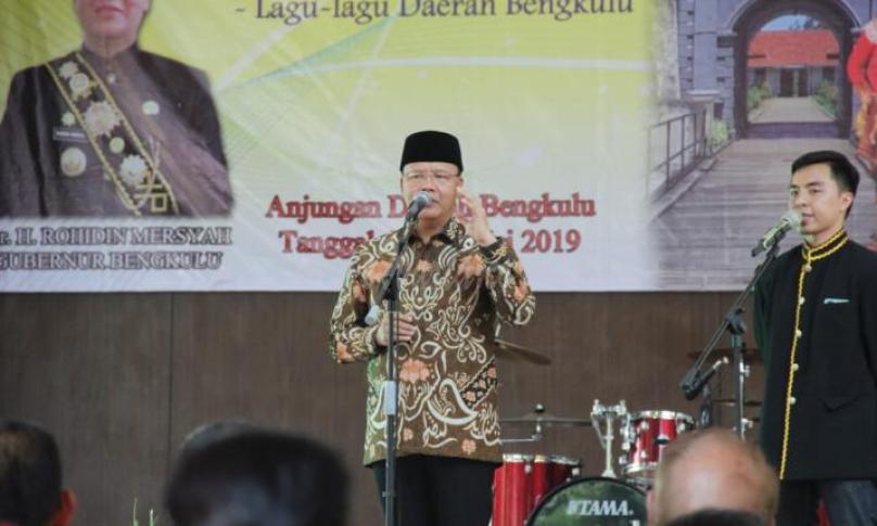 Gubernur Bengkulu, Dr. Rohidin Mersyah saat berpidato di Forum APPRA Taman Mini Indonesia Indah