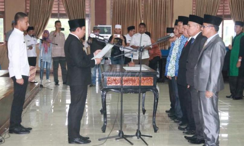 Pengambilan sumpah dan jabatan 