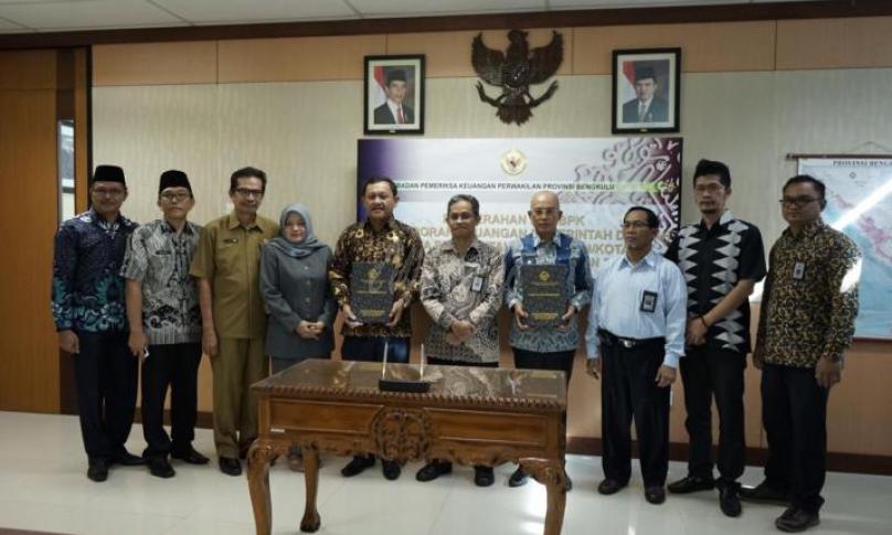Lagi-lagi permasalahan pengelolaan aset menjadi kendala Kabupaten Bengkulu Selatan harus rela meraih opini Wajar Dengan Pengecualian (WDP) atas LHP BPK