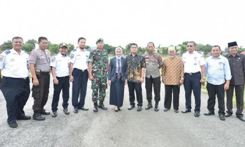 Perluasan runway Bandara Andi Djemma Masamba di tandai dengan penyekopan tanah