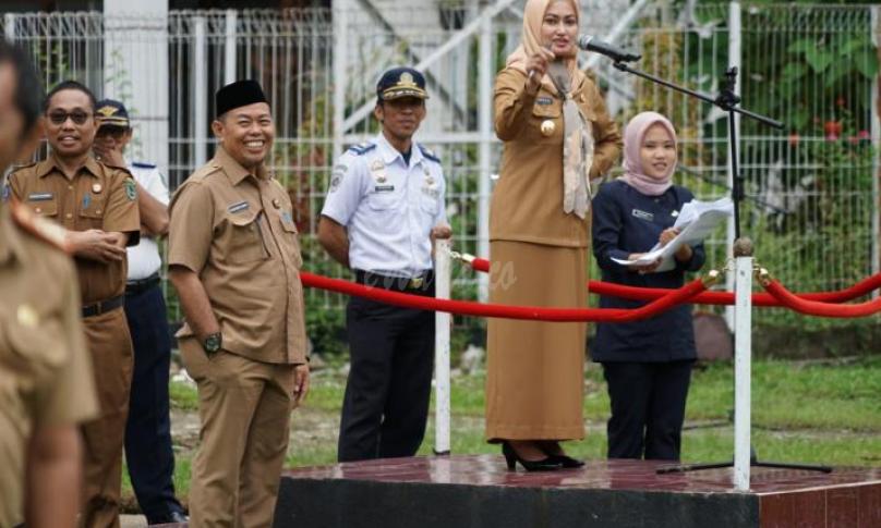 Pertama masuk kerja pasca libur lebaran, Bupati Luwu Utara, Indah P Indriani dapati sejumlah ASN yang nambah libur 
