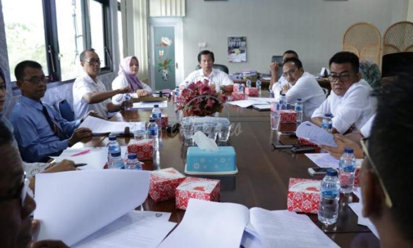 Sekda Bengkulu Selatan, Yudi Satria, MM saat memimpin rapat bersama Badan Pertanahan Bengkulu Selatan