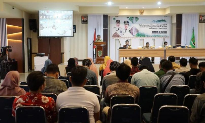 Pelatihan pengembangan SDM pengelola pariwisata dn pelaku usaha