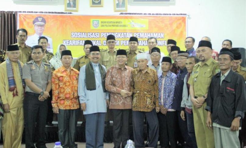 Kepala Badan Kesbangpol Provinsi, Ketua BMA Provinsi, Polda Bengkulu, Korwil Binda Bengkulu serta serta diikuti Kepala Kesbangpol Kabupaten/Kota se-Provinsi Bengkulu, Lurah dan Ketua Adat se-Kota Bengkulu, tokoh masyarakat dan perwakilan dari berbagi suku yang ada di Provinsi Bengkulu.