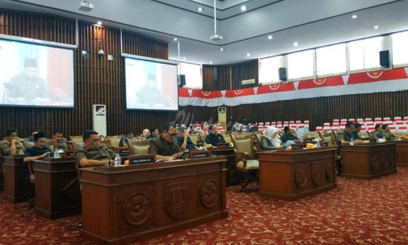 Paripurna DPRD Provinsi