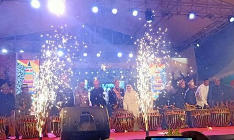 Gubernur Bengkulu (Dr. H. Rohidin Mersyah)