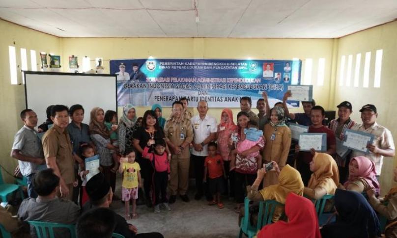 Bupati Bengkulu Selatan, Gusnan Mulyadi hadiri sosialisasi program layanan Semedi Dinas Dukcapil