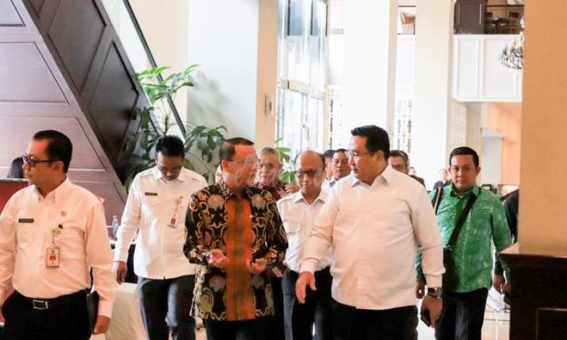 Sukseskan Tecknologi Tepat Guna Nasional, Gubernur Bengkulu Bertemu Menteri Desa, Eko P Sandjojo dan berharap ada tambahan jadual penerbangan ke Bengkulu