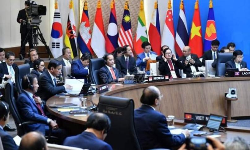 Presiden RI, Joko Widodo hadiri KTT ASEAN-RoK di Korea Selatan.