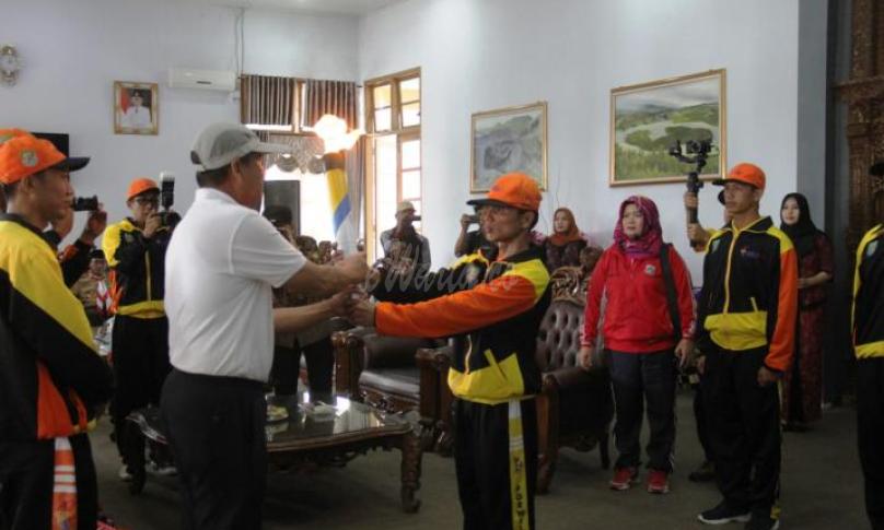 Pengambilan Api Abadi (Torch Relay), oleh Atlet Bengkulu, di Kawasan Panas Bumi Pertamina Geothermal Energy (PGE) Hululais, Kabupaten Lebong, (31/10).