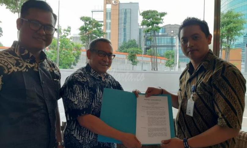 DPN PERKHAPPI terima salinan Resmi Registrasi Standar Khusus Profesi Konsultan Hukum Pertambangan 