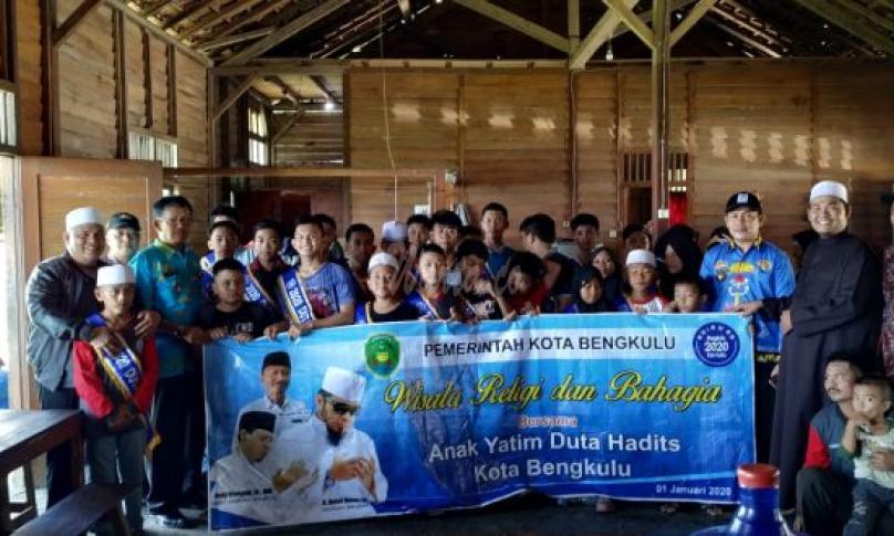 Bengkulu Kota Hadits mendapat apresiasi dan respon positif dari Bupati Kabupaten Pesisir Barat Provinsi Lampung Dr. H. Agus Istiqlal, SH, MH