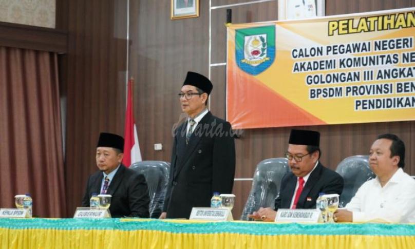 BPSDM Provinsi Bengkulu menggelar pelatihan dasar (Latsar) CPNS Golongan III Universitas Bengkulu dan Akademi komunitas negeri Rejang Lebong tahun 2018 di Aula Rafflesia Padang Kemiling, Senin (3/2).
