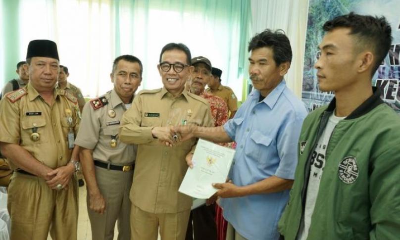 Bupati Kepahiang, Hidayatullah Sjahid.
