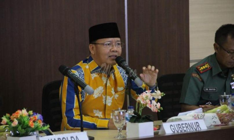 Rapat Koordinasi (rakor) Antisipasi Pandemi Virus Corona (Covid-19) tingkat Provinsi Bengkulu yang dilaksanakan di Gedung Command Center Polda Bengkulu, Senin (16/03),