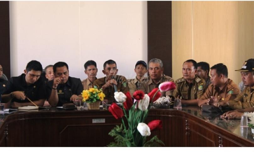 Hering bersama Forum Kades Bengkulu Tengah.