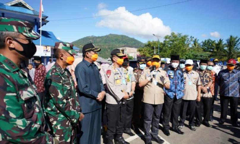 Gubernur Bengkulu Rohidin Mersyah menekankan penyaluran bantuan lainnya untuk masyarakat harus segera disalurkan oleh kepala daerahnya masing-masing dari dana APBD 2020 yang sudah dilakukan refocusing dan realokasi kemarin. 