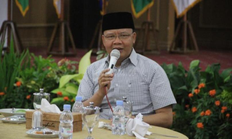 Ngopi Pagi' bersama rektor ini membahas kebijakan yang dapat dilakukan perguruan tinggi terhadap mahasiswa dan calon mahasiswa yang terdampak Covid-19.