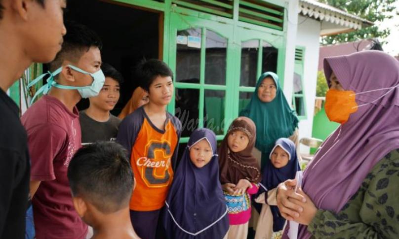 Selain Zakat Mal, Derta juga menyalurkan Bantuan Sosial (Bansos) berupa beras sebanyak 1,7 ton beras, 200 dus Mie instan dan uang dapur.