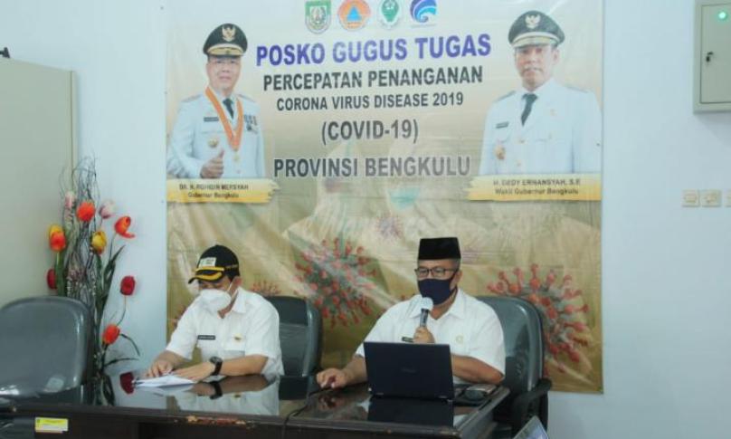 Kepala Dinas Kesehatan Provinsi Bengkulu Herwan Antoni, saat keterangan pers di aula Dinkes, Jumat (15/5).