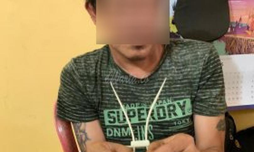 Pelaku diamankan beserta barang bukti.
