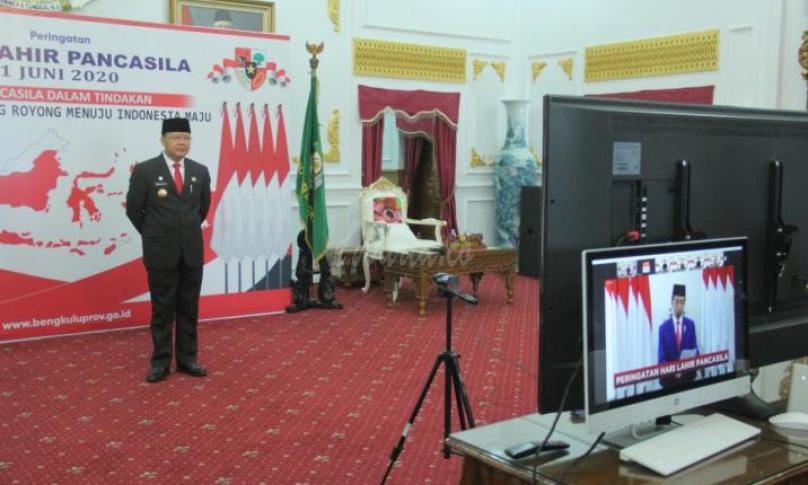 Peringatan Hari Lahir Pancasila yang setiap tahunnya diperingati setiap tanggl 1 Juni, pada tahun ini sedikit berbeda, karena upacara dilakukan melalui Virtual Meeting.