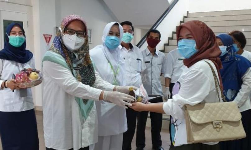 Satu pasien terakhir yang positif Covid-19 di RSHD Kota Bengkulu atas nama Ettyka akhirnya juga dinyatakan sembuh