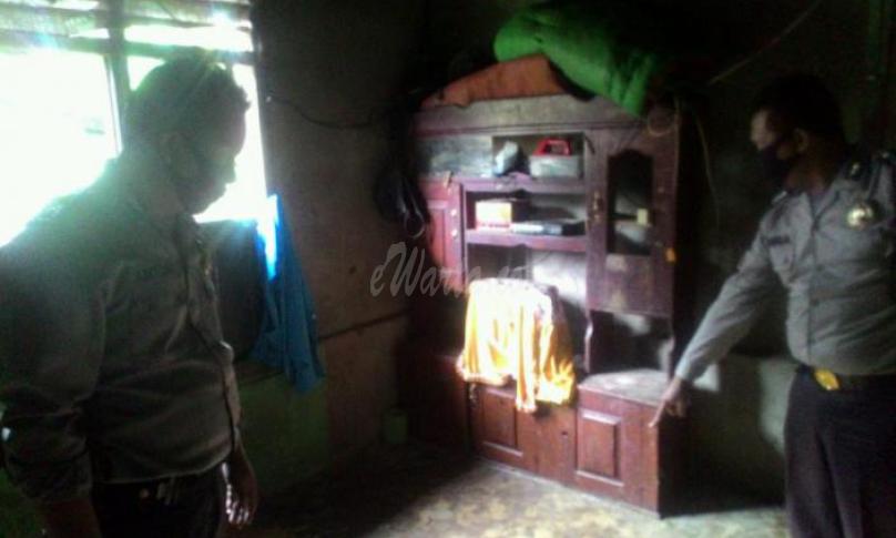 Polisi memeriksa lokasi percobaan bunuh diri