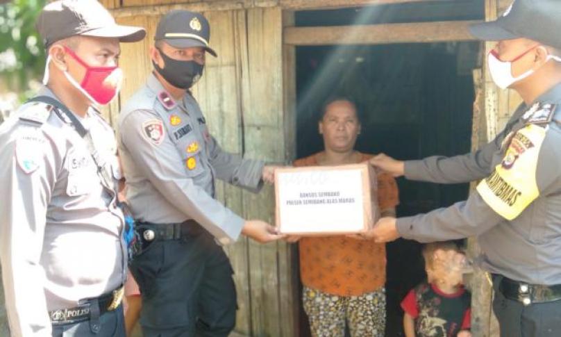 Polsek SAM bantu warga Desa Karang Anyar