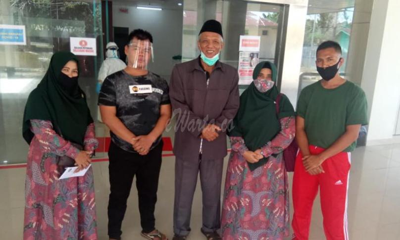 Rektor IAIN Bengkulu (tengah)