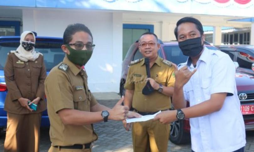Plt Kadis Kominfosan Beri Reward saat Apel Pagi