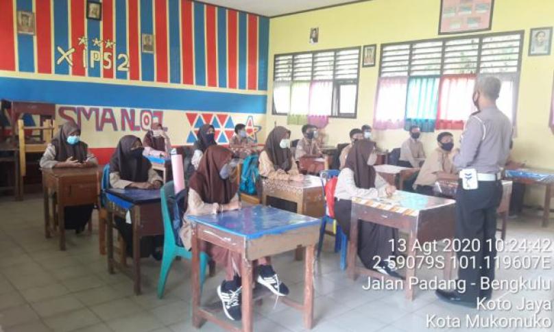Sosialisasi di SMA