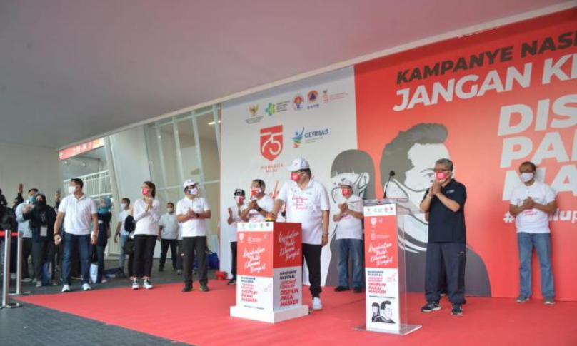  Kampanye Penggunaan Masker di Kawasan Stadion Utama GBK (Gelora Bung Karno) Senayan, Jakarta, Minggu (30/08/2020)
