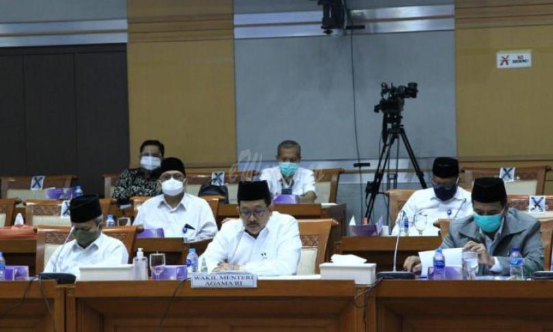 Rapat gabungan yang dipimpin oleh Ketua Komisi VIII DPR Yandri Susanto
