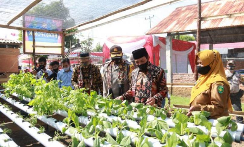 Kapolres Bengkulu AKBP Pahala Simanjuntak, Plh. Kasdim 0407 Mayor Arh Asep Sepriadin, Deputi PT. Pegadaian area Jambi Al Manfaluth dan wawali Dedy