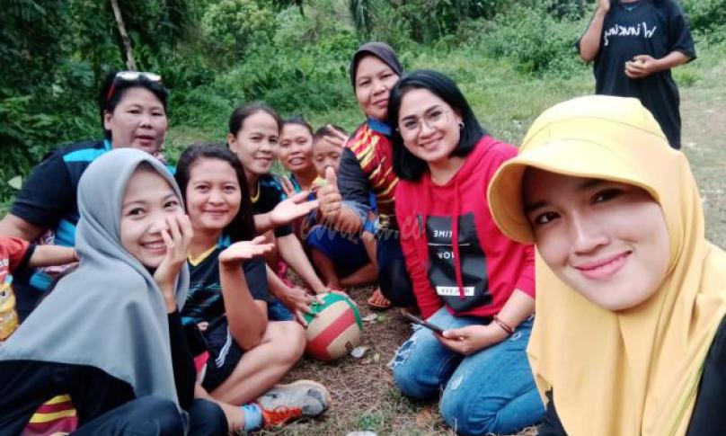 Komunitas "Emak Emak" Pecinta Volleyball