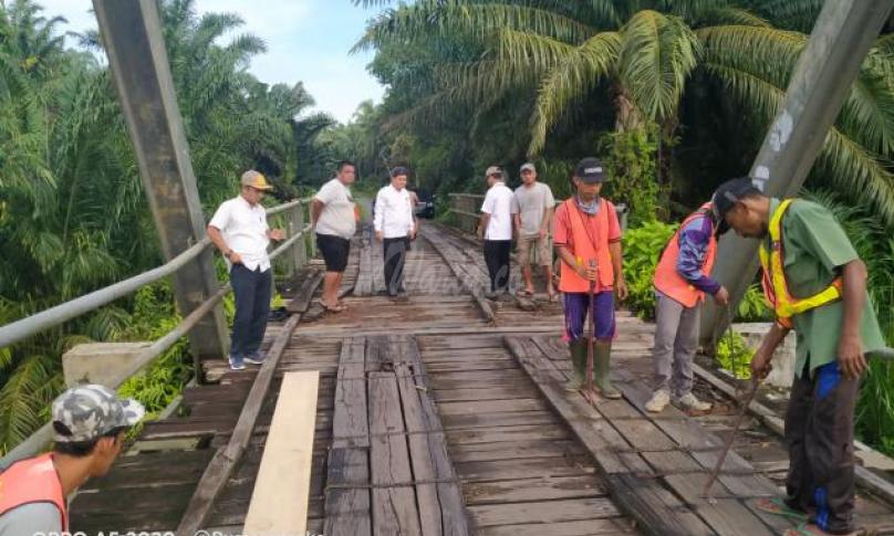 Perbaikan jembatan