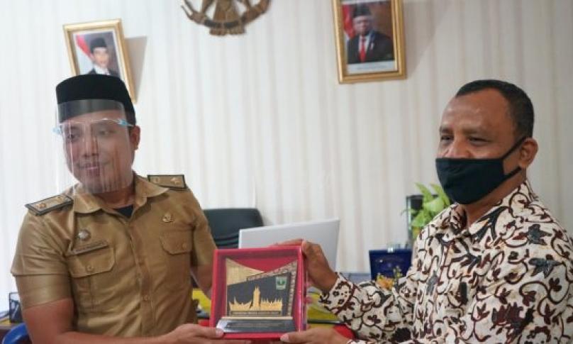 Lawatan Dinas Dukcapil Provinsi Sumbar beserta rombongan camat dari Kota Padang ke Dukcapil Kota Bengkulu, Senin (26/10/2020). 