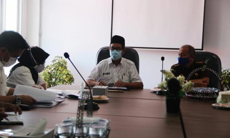 Pembahasan terkait Pengalihan Aset Pemprov Bengkulu ke IAIN Bengkulu, di Ruang Rapat Tata Usaha dan Perdata Kantor Pengacara Negara Kejaksaan Tinggi Bengkulu, Rabu (07/10). 