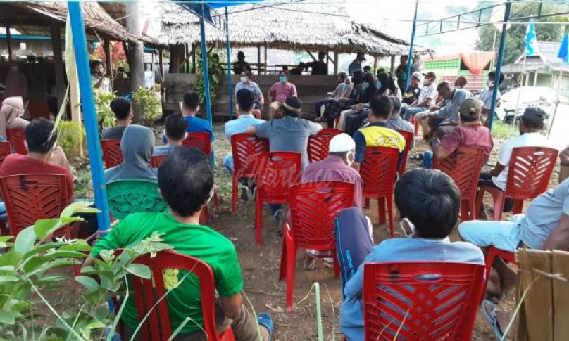 Calon Wakil Bupati Lutra Suaib Mansur Kampanye Dialogis di Desa Dandang