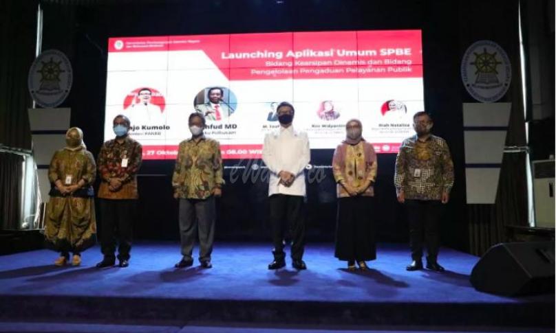 Menko Polhukam Mahfud MD dalam acara Penetapan dan Peluncuran Aplikasi Umum Bidang Kearsipan Dinamis dan Aplikasi Umum Bidang Pengaduan Pelayanan Publik di kantor Kemenpan RB, Jakarta, Selasa (27/10/2020).