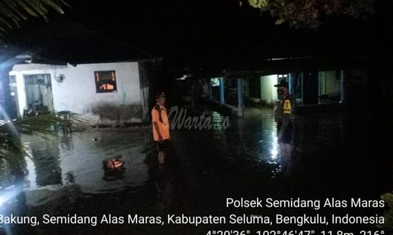 Banjir Rob di Desa Padang Bakung, Kedalaman Air Mencapai 50 Cm