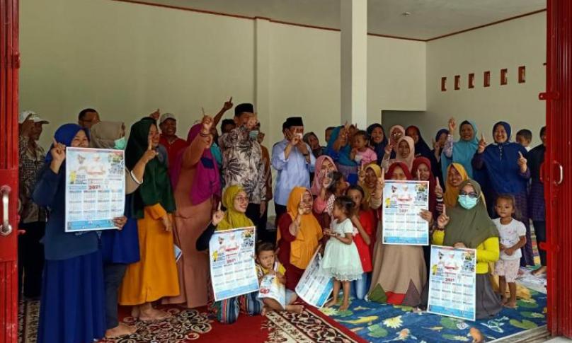 Dedy Wahyudi saat mengkampanyekan Helmi Hasan di Mukomuko