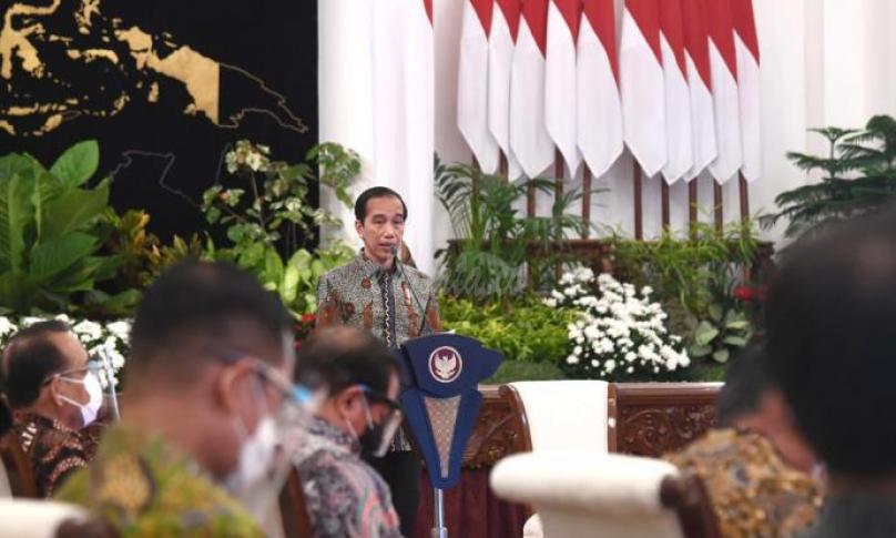 Presiden dalam Sidang Kabinet Paripurna yang digelar di Istana Negara, Jakarta, Selasa (01/12/2020).